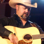 Daryle Singletary at the 2016 Musicians Against Childhood Cancer festival - photo by Daniel Mullins