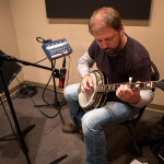 Ron Stewart tracking with Barry Abernathy, February 2016 - photo by Russ Carson