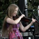 Samantha Snyder and her hair at the 2015 Bloomin' Bluegrass Festival & Chili Cookoff - photo © Bob Compere
