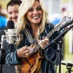 Rhonda Vincent & The Rage at the 2014 Bluegrass and Chili Festival - photo by Tom Dunning