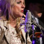 Rhonda Vincent at the May 2016 Gettysburg Bluegrass Festival - photo by Frank Baker