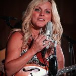 Rhonda Vincent at the Gettysburg Bluegrass Festival (August 2014) - photo by Frank Baker