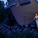 Vince Gill at the Lewis Ginter Botanical Garden in Richmond, VA (June 2012) - photo © Dean Hoffmeyer
