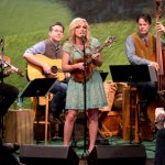 Rhonda Vincent on Simply Bluegrass - photo © 2013 by Phil Johnson