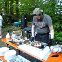 Michael Pugh with the pig at Bluegrass Camp Germany 2017