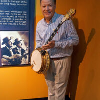 Johnny Baier with Earl Scruggs' Vega Deluxe at the American Banjo Museum in Oklahoma City (April 2018)