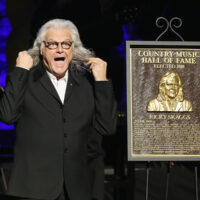 Ricky Skaggs discovers he has long hair as he is inducted into the Country Music Hall of Fame (10/21/18) - photo by Terry Wyatt/Getty Images