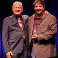 Pete Wernick and Mike Armistead at the 2019 IBMA Industry Awards - photo by Frank Baker
