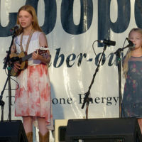 Chelsea and Courtney Edenfield at the 2022 Big Lick Bluegrass Festival - photo by Gary Hatley