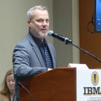 Chris Joslin moderates the IBMA Session with 2022 Hall of Fame inductees - photo by Sandy Hatley
