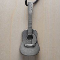 Landis miniature guitar pendant