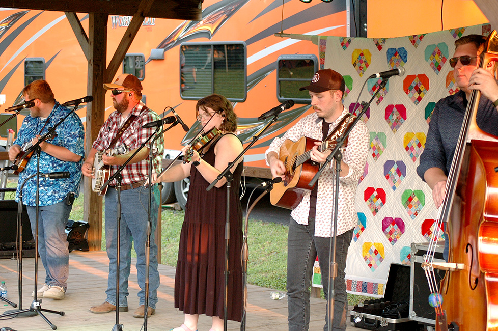 Lincoln Mash & Heather Alley Band at the 2023 Lake Cumberland Bluegrass Festival - photo © Roger Black