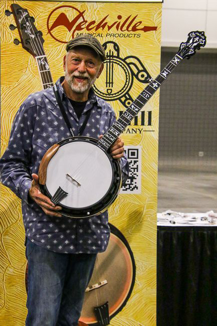 Tom Nechville with the Nechville Billy Failing Vintage Eclipse signature model banjo - photo © Frank Baker
