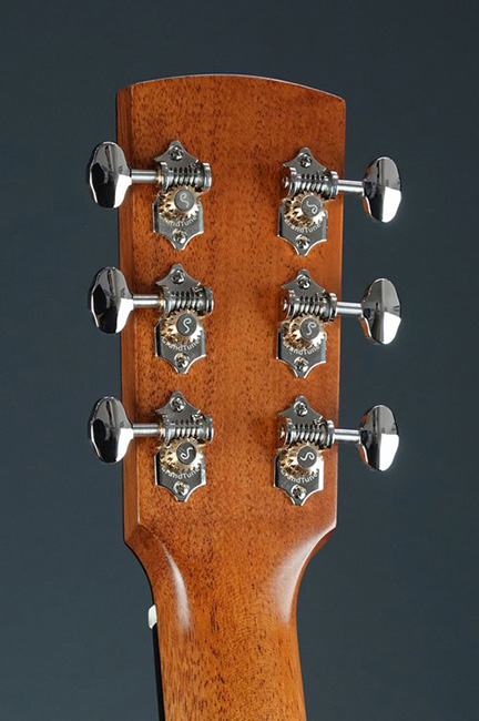 Cirrus Guitars headstock