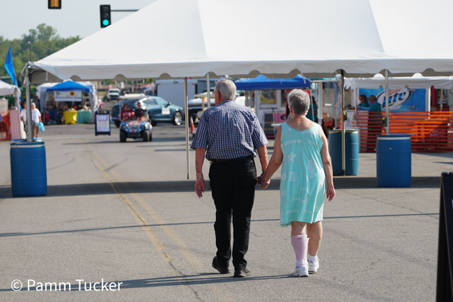 Out for a stroll at the 2023 Bluegrass & Chill Festival -  photos © Pamm Tucker