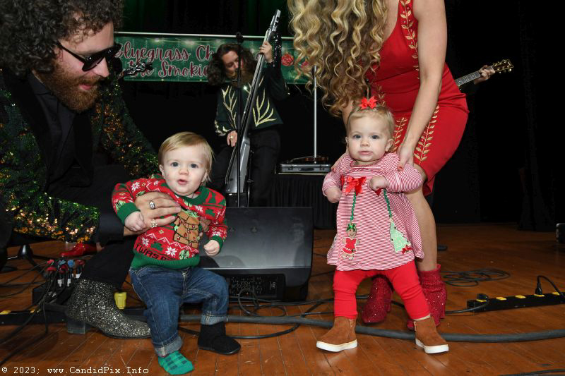 The next generation of Brewers at the 2023 Bluegrass Christmas in the Smokies - photo © Bill Warren