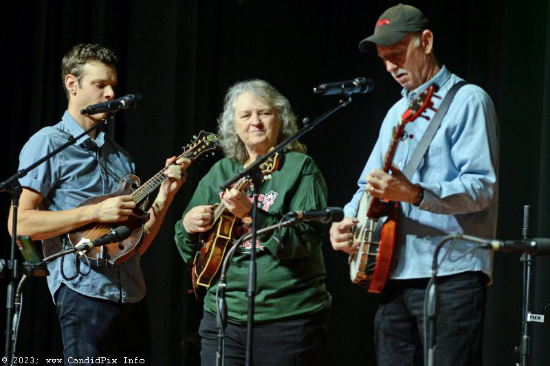 Nate Burie and Lorraine Jordan and Greg Davis with Donna Ulissa at the 2023 Bluegrass Christmas in the Smokies - photo © Bill Warren