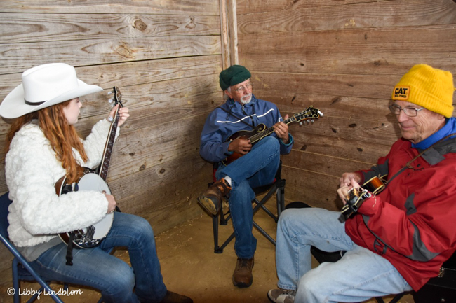 Jamming in a horse stable at Headin' Home Fest 2023 - photo © Libby Lindblom