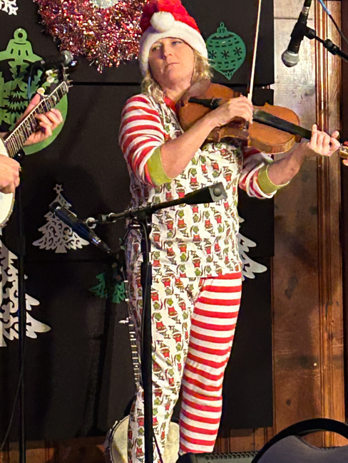 Deanie Richardson all elfed up at the IBMA benefit concert at the Station Inn (12/11/23) - photo by David Morris