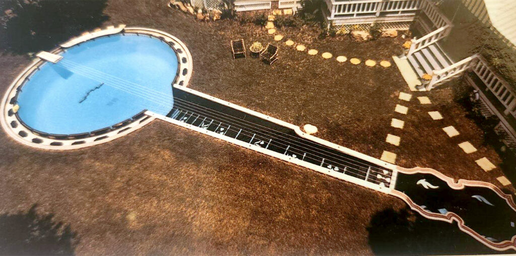 Bob Underwood's banjo pool