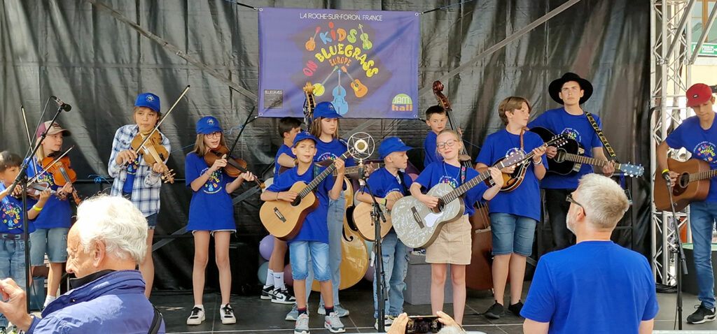 Kids on Bluegrass Europe at Bluegrass in La Roche 2025 - photo © Angelika Hernmarck