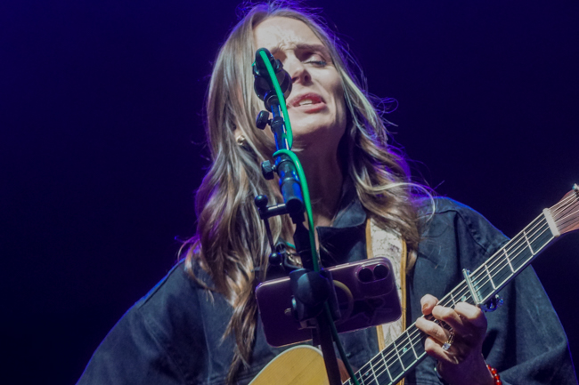 Dani Flowers with Sister Sadie at the 2025 Bluegrass & Chili Festival in Oklahoma - photo © Pamm Tucker
