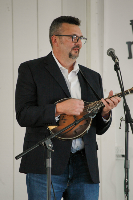 Dean Osborne Band at the inaugural Moron Brothers Full Circle Frolic - photo © Roger Black