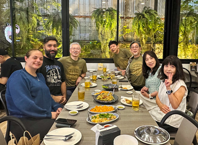 Kaz Inaba and the Bluegrass Buddies have dinner with Sunny Sachdev in Bangkok, November 2025