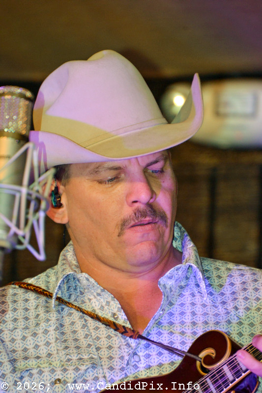 Alton Padgett with Ian Lane & Southern Flavor - photo © Bill Warren