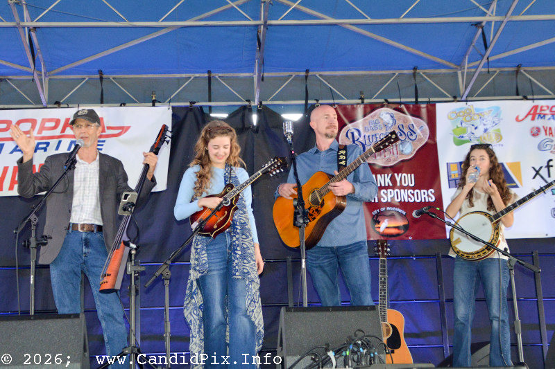 Duna Sparks joins Mountain Highway at the 2026 Big Bass Bluegrass & BBQ festival in Inverness, FL - photo © Bill Warren