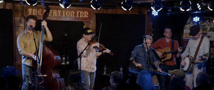 Infamous Stringdusters