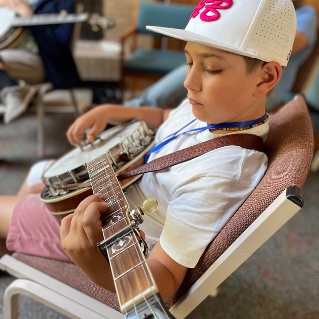 Emil Wilhelm at the 2026 Suwanee Banjo Camp