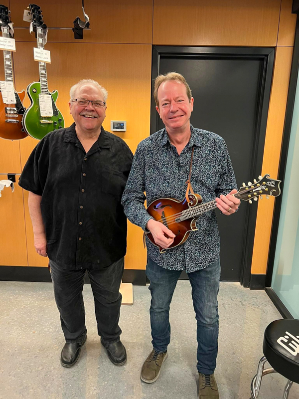 David Harvey with Stuart Duncan at the Gibson Custom Shop