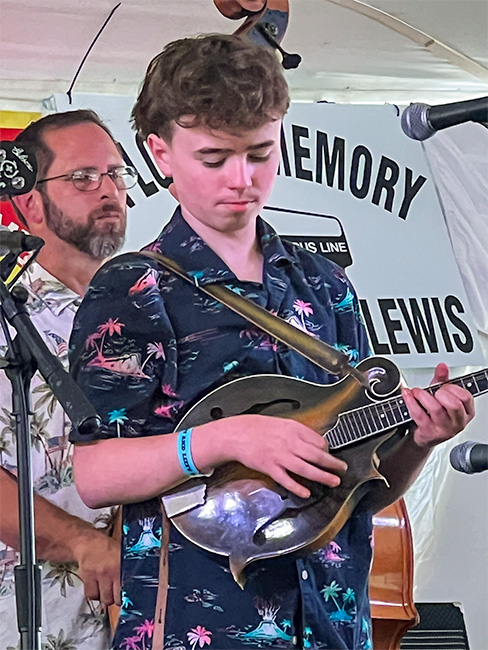 Elijah Smith with The Country Gentlemen Show at the 2026 Little Roy & Lizzy Music Festival - photo © Sandy Hatley