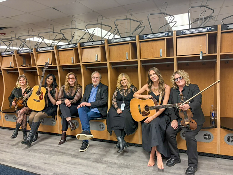 Tony Trischka and Sister Sadie backstage at Music America: Songs That Shaped Us at the Bruce Springsteen Center (6/4/26) - photo © Ariel Rosenberg