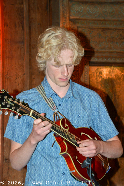 Wylie Jessopp Robbins Thorne-Thomsen with The Ruta Beggars at 20 Front Street in Lake Orion, MI (5/28/26) - photo © Bill Warren