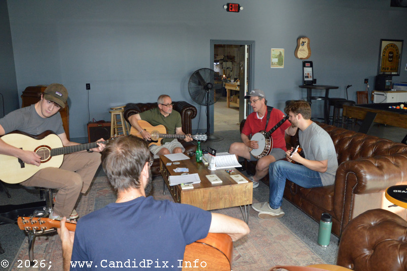 Jam session at the Cirrus Guitars shop - photo © Bill Warren