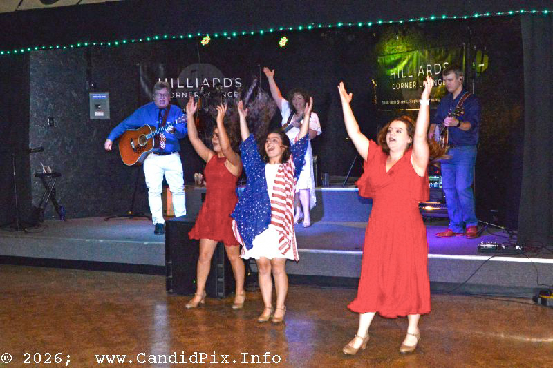 Williamson Branch at Hilliards Corner Lounge - photo © Bill Warren