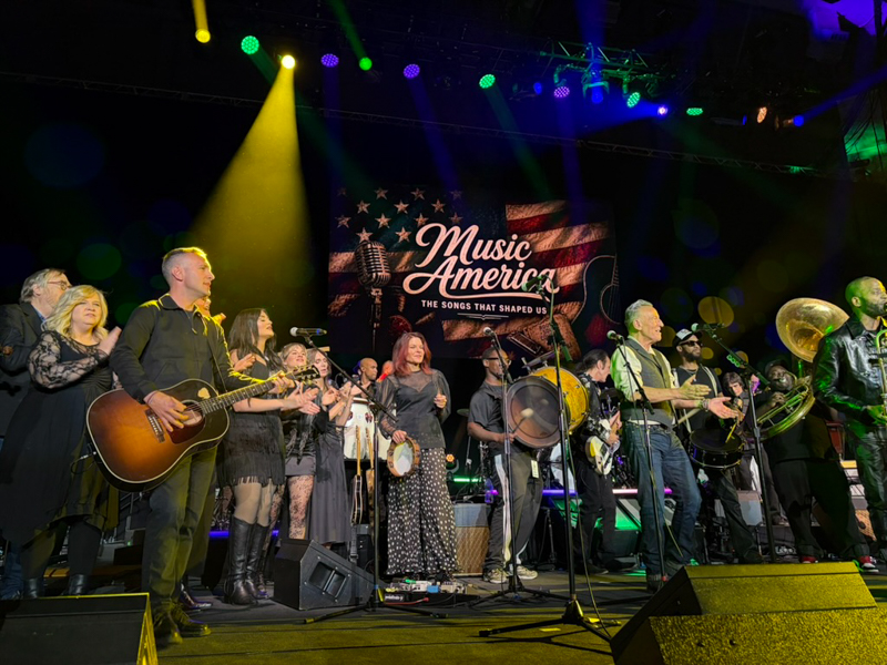 Final encore at Music America: Songs That Shaped Us at the Bruce Springsteen Center (6/4/26) - photo © Ariel Rosenberg
