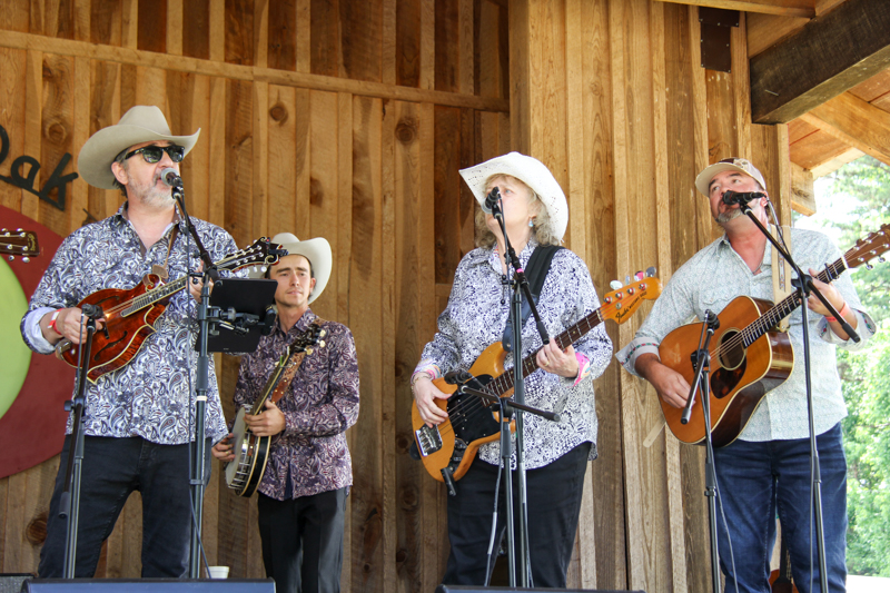 Country Grass at the 2026 Willow Oak Bluegrass Festival - photo © Laura Ridge