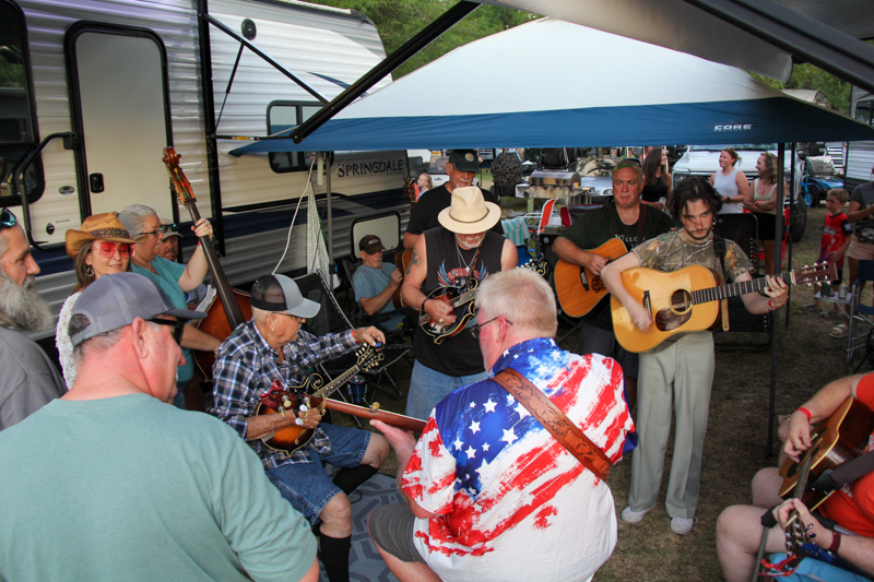 Jamming at the 2026 Willow Oak Bluegrass Festival - photo © Laura Ridge