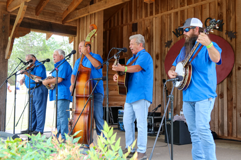 Charlie Oakley & Blazin' Grass at the final Willow Oak festival in June 2026 - photo © Laura Ridge