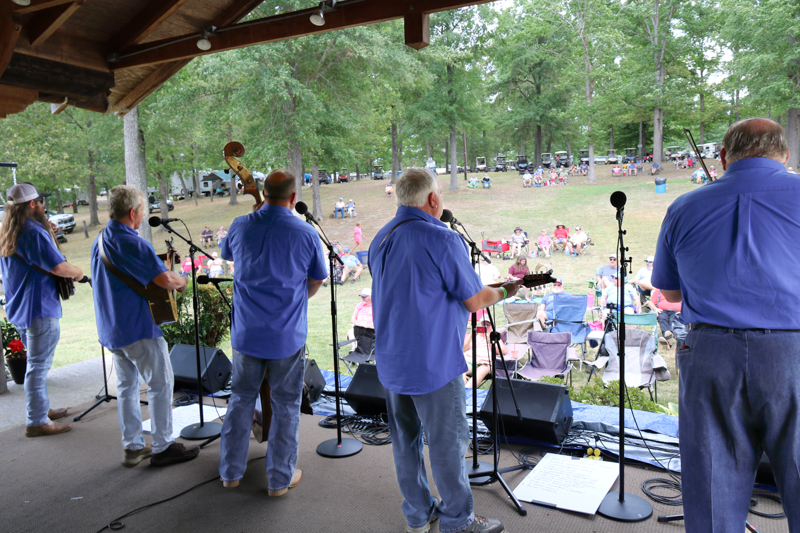 Charlie Oakley & Blazin' Grass at the final Willow Oak festival in June 2026 - photo © Laura Ridge