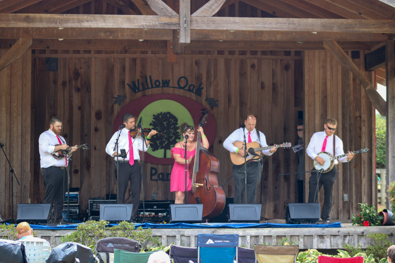 Starlett & The Bluegrass Knights at the final Willow Oak festival in June 2026 - photo © Laura Ridge