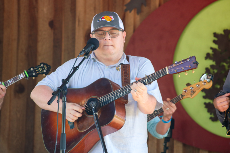 Bailey Coe with Drive Time at the final Willow Oak festival - photo © Laura Ridge