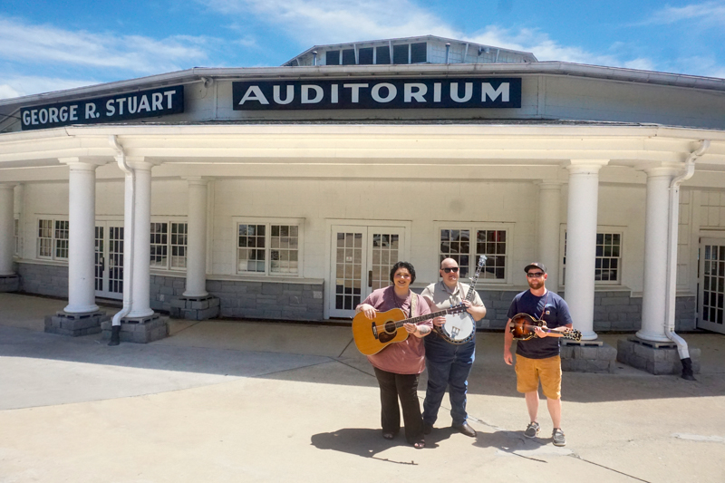 Heather Berry Mabe, Tony Mabe, and JohnathanDillon outside the 2026 Steve Sutton Fest - photo © Jeff Lahr