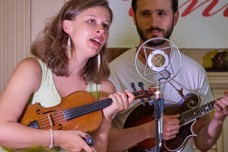 Sami Braman and Jacob Means with Shelby Means at a house concert in Vienna, VA (6/10/26) - photo © Shannon Ayers
