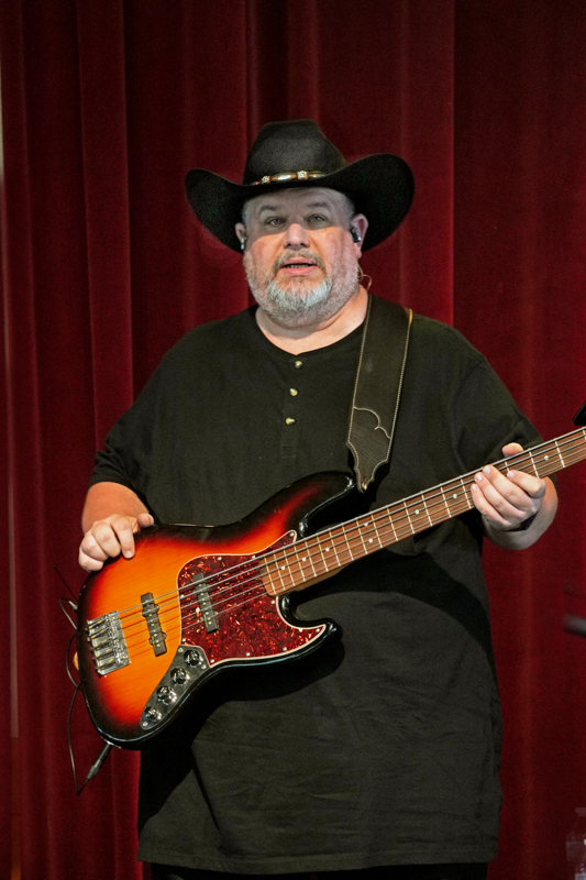 Jerry Cole during the Authentic Unlimited soundcheck at the 2026 Steve Sutton Fest - photo © Jeff Lahr