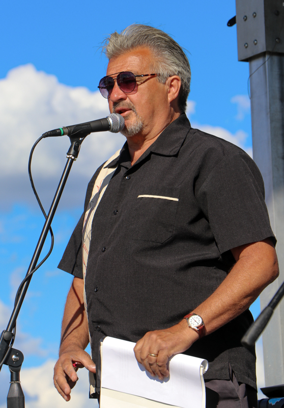 Tim White, MC, at the 2026 Abingdon Fiddlers' Convention - photo © G. Nicholas Hancock