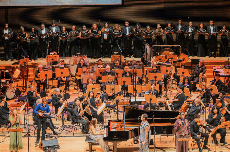 Wyatt Ellis with Laura Downes and the Declaration Project at the Lincoln Center in Brooklyn, NY - photo Lawrence Sumulong © Lincoln Center 